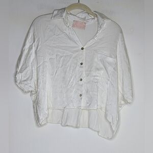 ROSE & CROWN boxy crop button down top in white , small